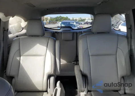 2018 Toyota Highlander Se from USA, damaged, VIN 5TDKZRFH6JS533386